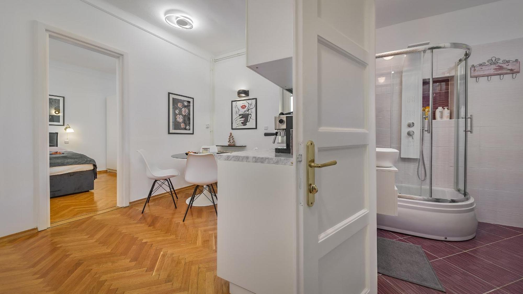 Iva'S Central Apartment Ζάγκρεμπ Εξωτερικό φωτογραφία